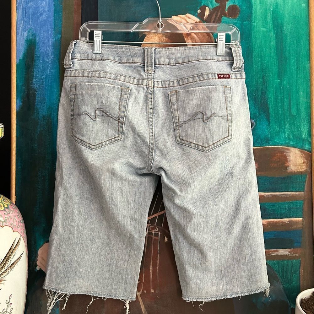 Makers of True Originals Light Blue Jean Shorts - Picture 5 of 16